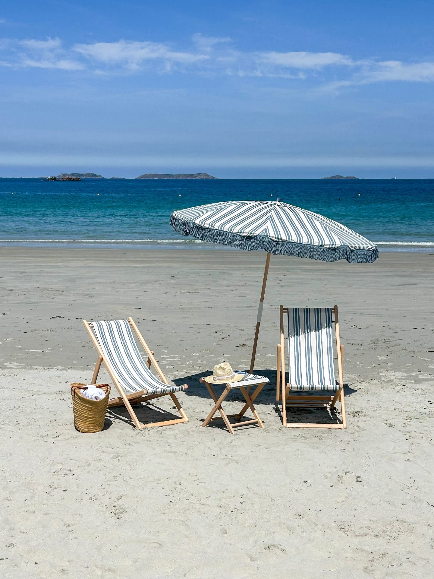 Les Bassans: where the sea still teaches the art of setting off